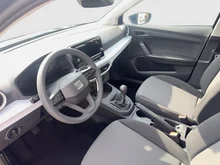 SEAT Arona Reference Edition 1.0 TSI in Nacht-Schwarz Metallic