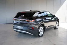 VW ID.4 Pro Performance 150 kW in Mangangrau Metallic Dach Schwarz