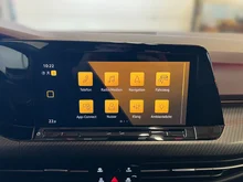 VW Golf Variant R-Line TDI DSG in Kings Red Metallic