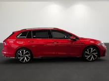 VW Golf Variant R-Line TDI DSG in Kings Red Metallic