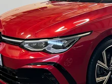 VW Golf Variant R-Line TDI DSG in Kings Red Metallic