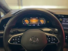 VW Golf Variant R-Line TDI DSG in Kings Red Metallic