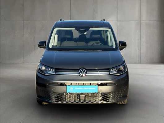Bild eines VW Caddy Dark Label eHybrid 110 kW