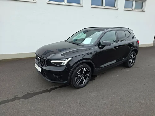 Volvo XC40 Plus Dark 2WD