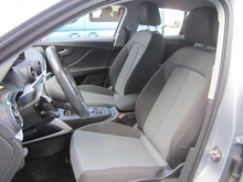 Audi Q2 35 TFSI Design in florettsilber metalic