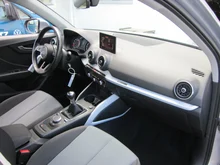 Audi Q2 35 TFSI Design in florettsilber metalic