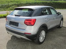 Audi Q2 35 TFSI Design in florettsilber metalic