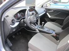 Audi Q2 35 TFSI Design in florettsilber metalic