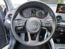 Audi Q2 35 TFSI Design in florettsilber metalic