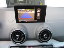 Audi Q2 35 TFSI Design in florettsilber metalic