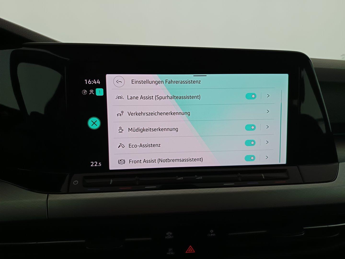 VW Golf Variant Life TDI | Bild 24 von 35