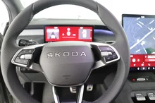 Škoda Peaq Sportline 90x in Stahl-Grau