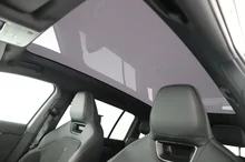 Škoda Peaq Sportline 90x in Stahl-Grau