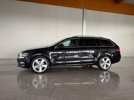 Škoda OCTAVIA Combi 4x4 Style TDI DSG