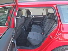 VW Passat Variant Business TDI DSG in mittelrot - normal