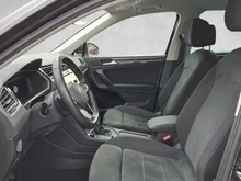 VW Tiguan Elegance TDI SCR 4MOTION DSG in Deep Black Perlef.