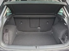 VW Tiguan Elegance TDI SCR 4MOTION DSG in Deep Black Perlef.