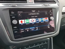 VW Tiguan Elegance TDI SCR 4MOTION DSG in Deep Black Perlef.
