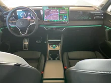 VW Tiguan R-Line TDI DSG in Cipressino-Grün Metallic