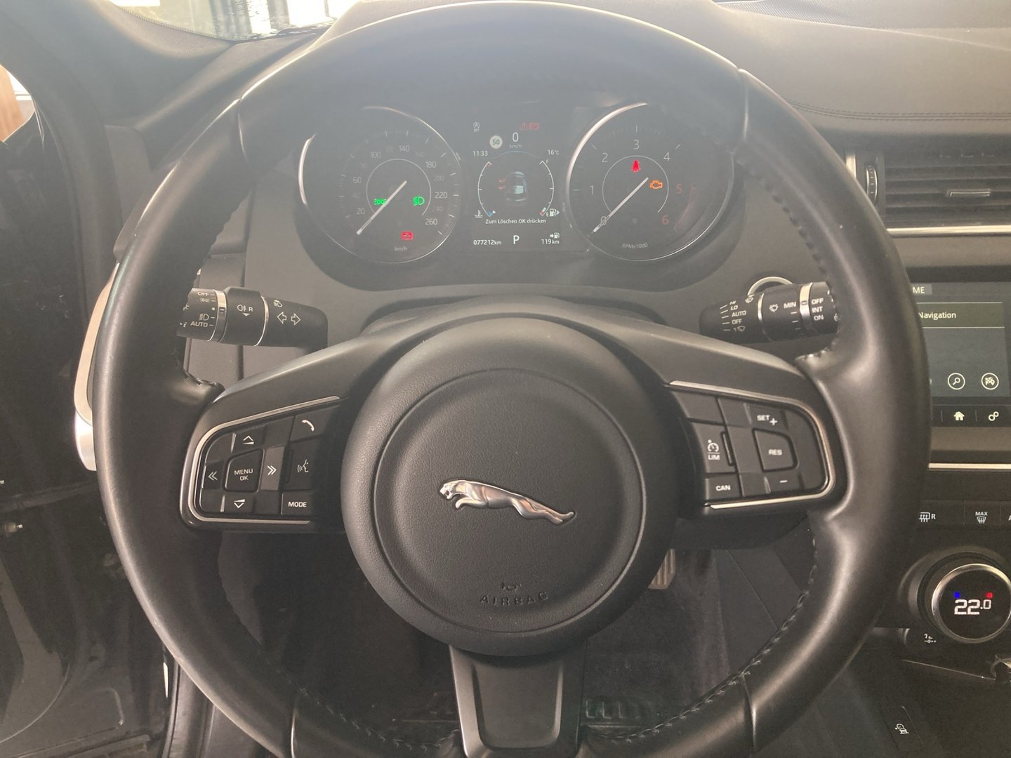 Jaguar E-Pace 2.0DI4 D180 AWD 17" Aut. | Bild 7 von 16