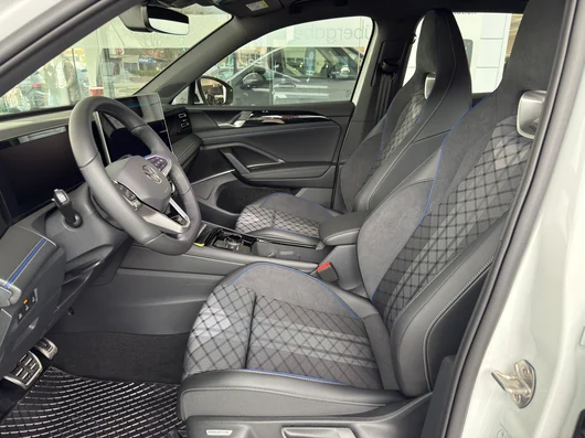 Bild eines Tiguan R-Line eTSI DSG
