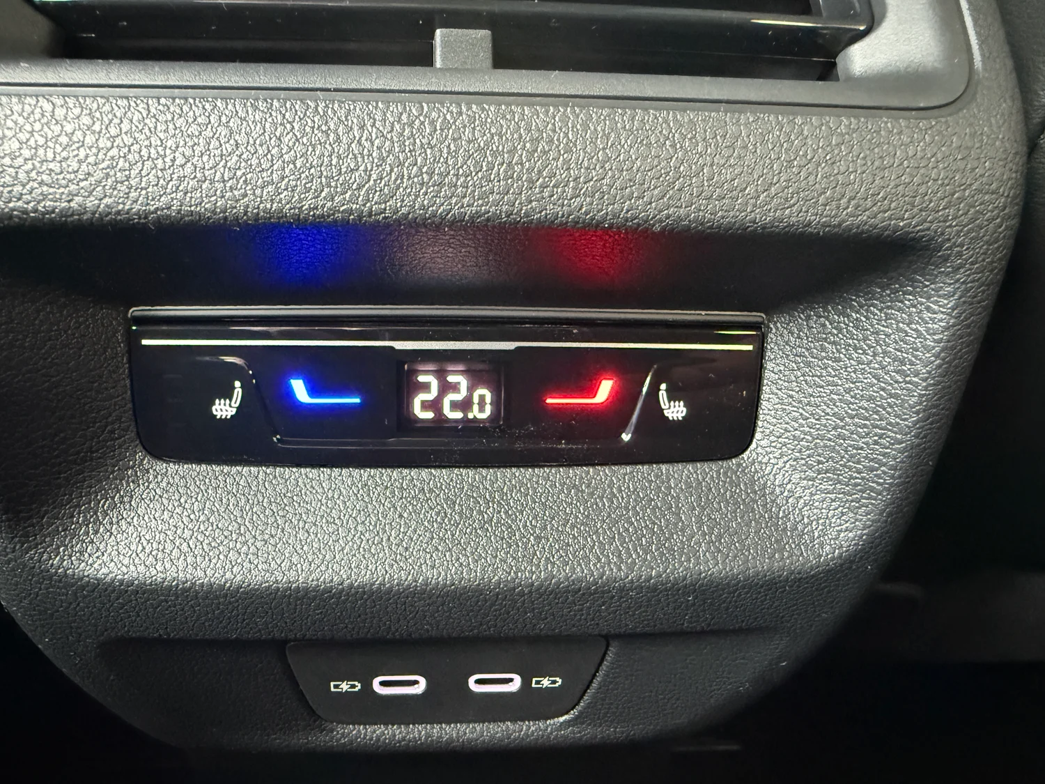Bild eines Tiguan R-Line eTSI DSG