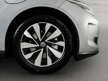 VW ID ID. Polo Life Edition 155 kW - 52 kWh in Oyster Silver Metallic