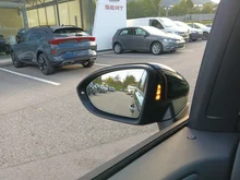 VW Touran Friends TDI DSG in schwarz - metallic