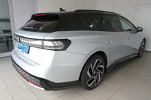 VW ID.7 Tourer GTX 4MOTION 250kW Business in Scale Silver Metallic Dach Schwarz