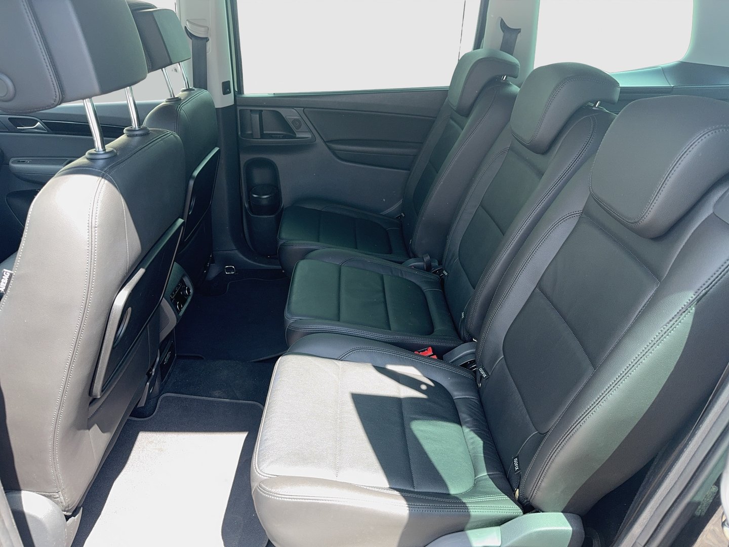VW Sharan Bus+ TDI SCR 4MOTION DSG 7-Sitzer | Bild 19 von 27