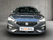 SEAT Leon FR 1.5 eTSI ACT DSG in Magnet-Grau Metallic