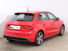 Audi A1 Sportback SB 1.2 TFSI Life Ball Red Ribbon in misanorot perleffekt