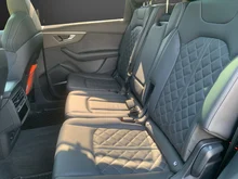 Audi SQ7 TFSI quattro in mythosschwarz metallic