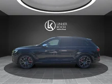 Audi SQ7 TFSI quattro in mythosschwarz metallic