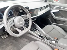 Audi A3 Limousine 35 TFSI in Distriktgrün Metallic