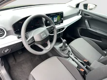 SEAT Ibiza Reference Edition 1.0 80PS in Nacht-Schwarz Metallic