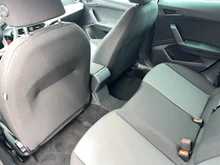 SEAT Ibiza Reference Edition 1.0 80PS in Nacht-Schwarz Metallic