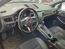 Porsche Macan in schwarz