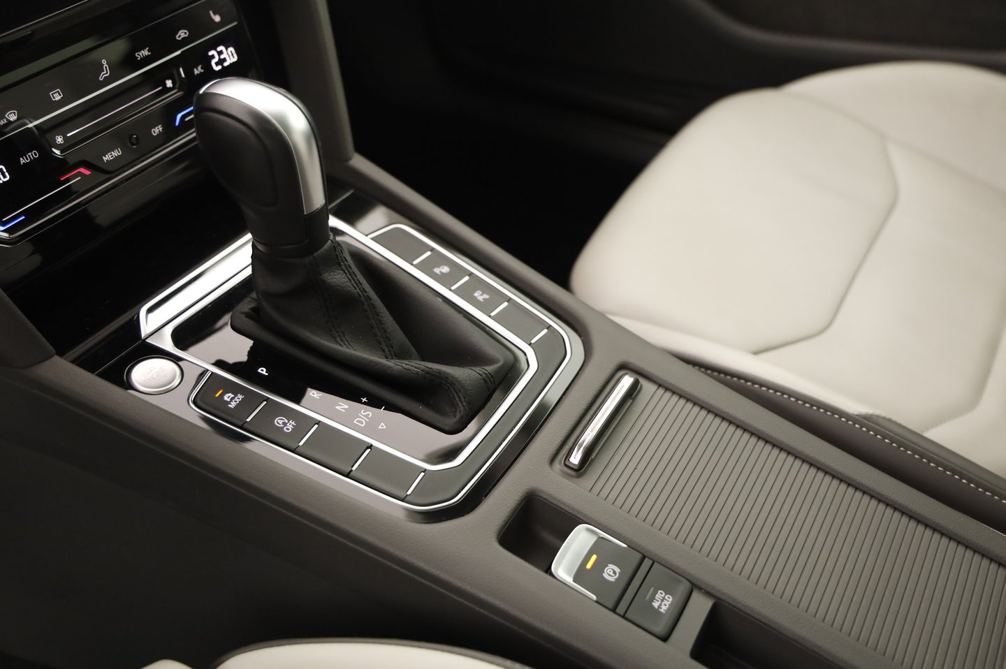 VW Arteon SB Elegance TDI DSG 4MOTION | Bild 8 von 25