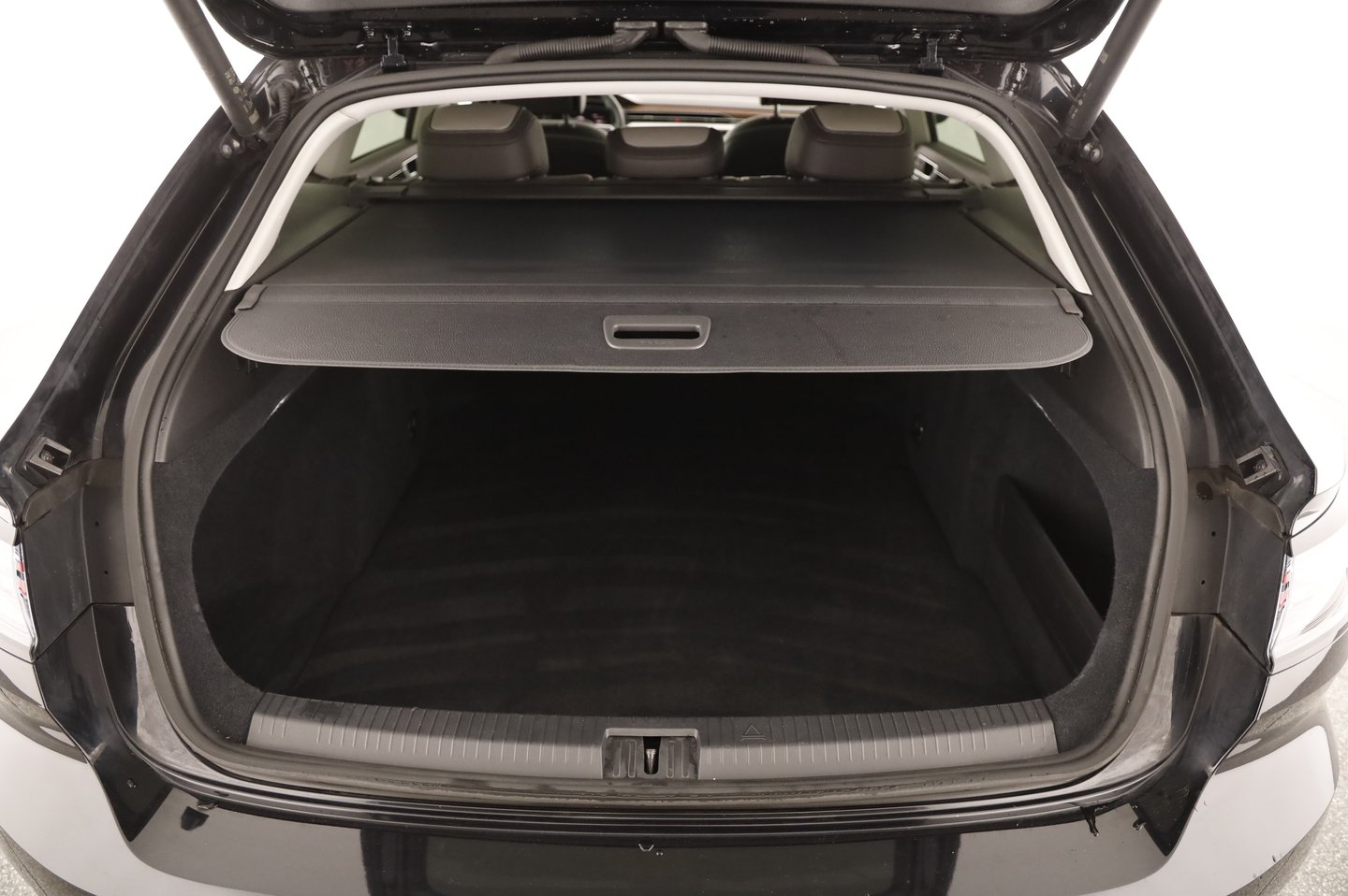 VW Arteon SB Elegance TDI DSG 4MOTION | Bild 19 von 25