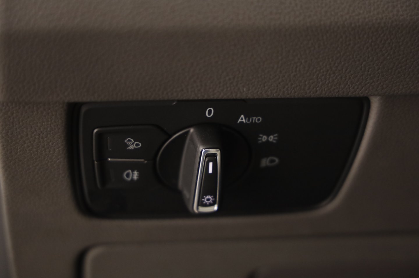 VW Arteon SB Elegance TDI DSG 4MOTION | Bild 16 von 25
