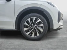 VW T-Roc Life eTSI DSG in Pure White Dach Black Uni