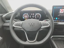 VW T-Roc Life eTSI DSG in Pure White Dach Black Uni