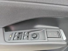VW T-Roc Life eTSI DSG in Pure White Dach Black Uni