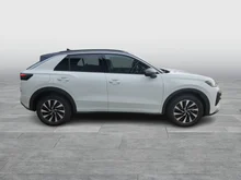 VW T-Roc Life eTSI DSG in Pure White Dach Black Uni