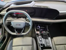 Audi S6 Sportback e-tron in Mythosschwarz Metallic