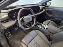 Audi S6 Sportback e-tron in Mythosschwarz Metallic