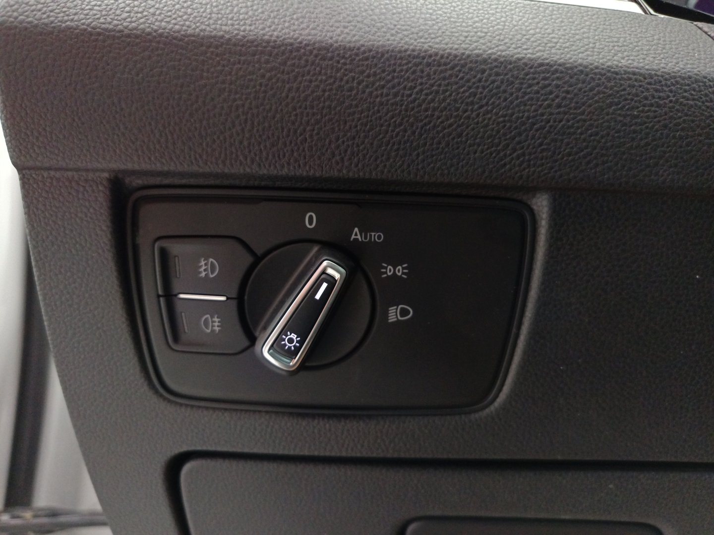 VW Passat Variant Elegance TDI 4MOTION DSG | Bild 12 von 36
