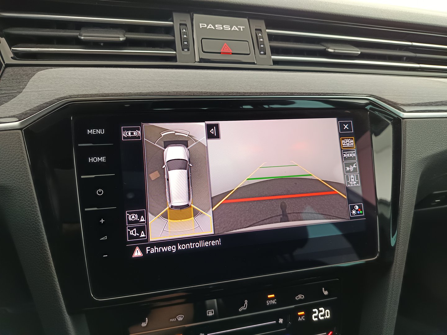 VW Passat Variant Elegance TDI 4MOTION DSG | Bild 18 von 36