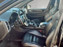 Porsche Cayenne E-Hybrid III in schwarz - metallic